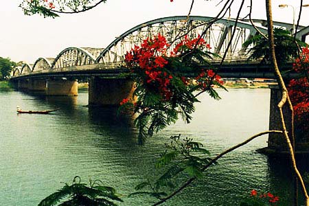 头8个月承天顺化省接待游客量达逾180万人次